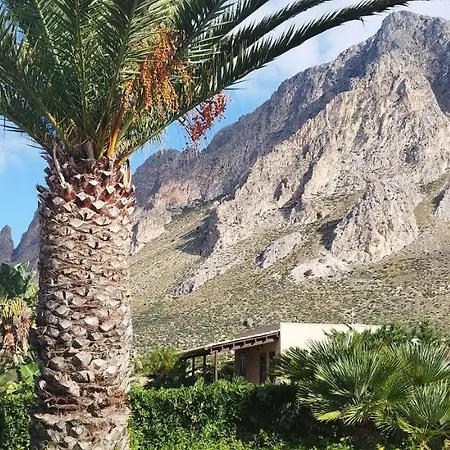 Baia Cofano Lägenhet *